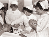 Small  ola za medicinske sestre in otro ke negovalke v mariboru 1959