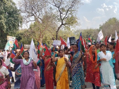 Medium nrega workers protest india