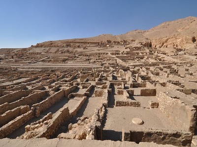 Medium deir el medina luxor