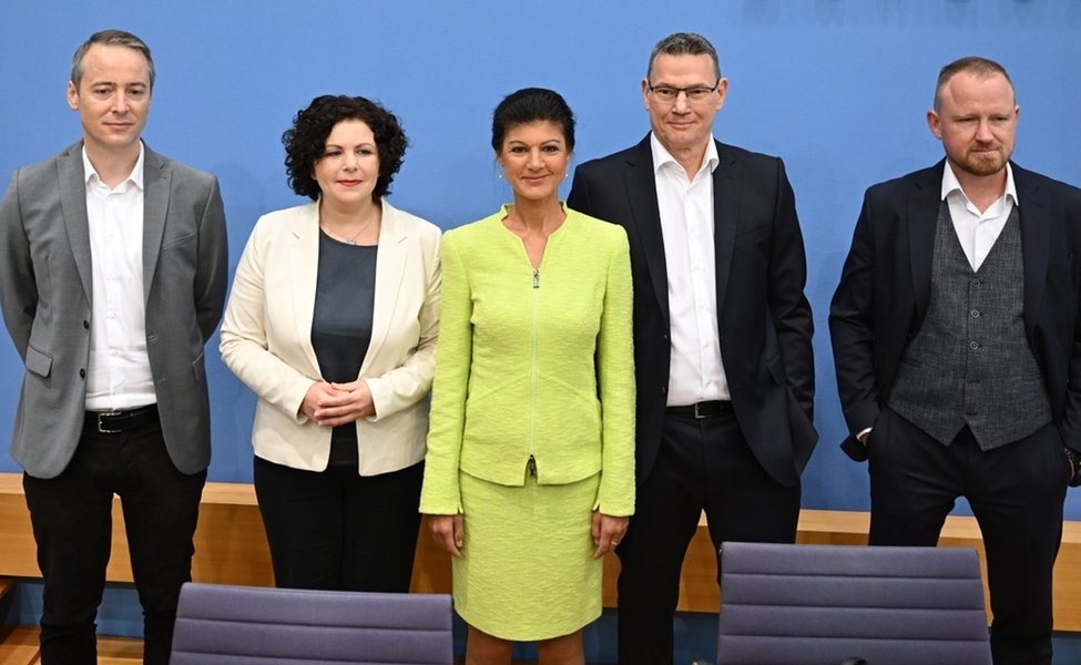 Large sahra wagenknecht i suradnici