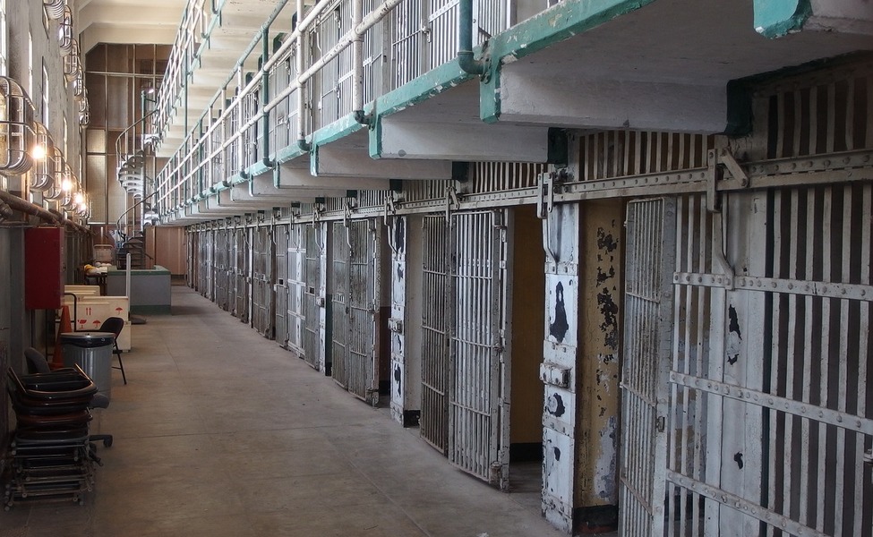 Large pixabay marcellorabozzi zatvor